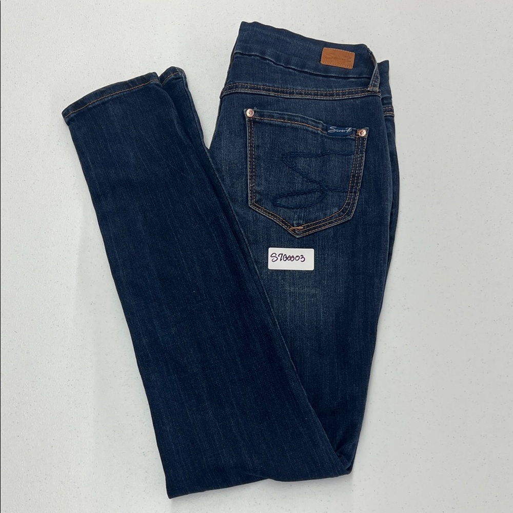 Seven7 Women's Blue Skinny Jeans Size 4